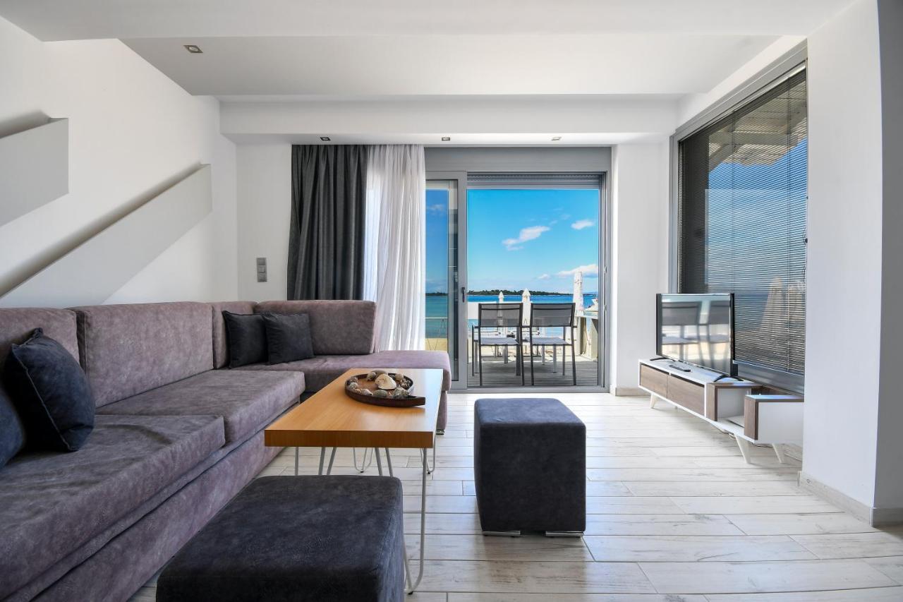 Zinozis Beach Apartments Vourvourou Eksteriør billede