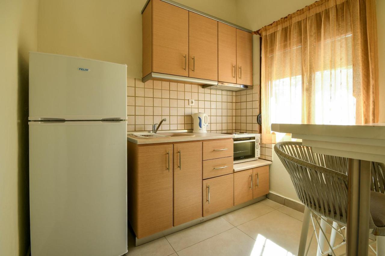 Zinozis Beach Apartments Vourvourou Eksteriør billede