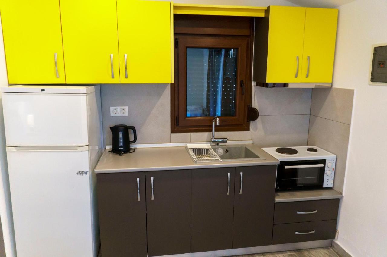 Zinozis Beach Apartments Vourvourou Eksteriør billede