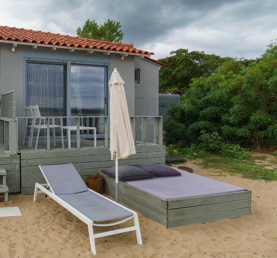 Zinozis Beach Apartments Vourvourou Eksteriør billede