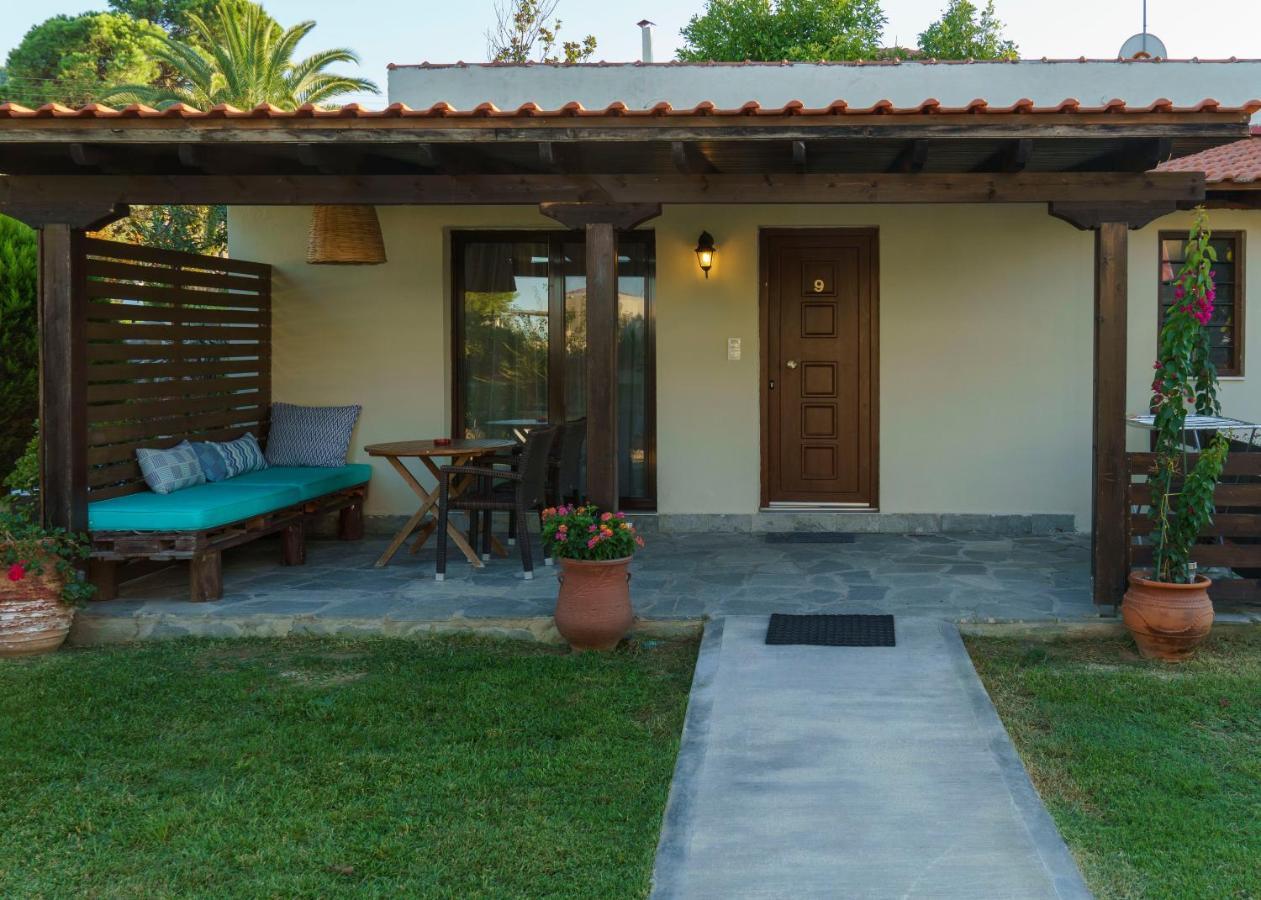 Zinozis Beach Apartments Vourvourou Eksteriør billede